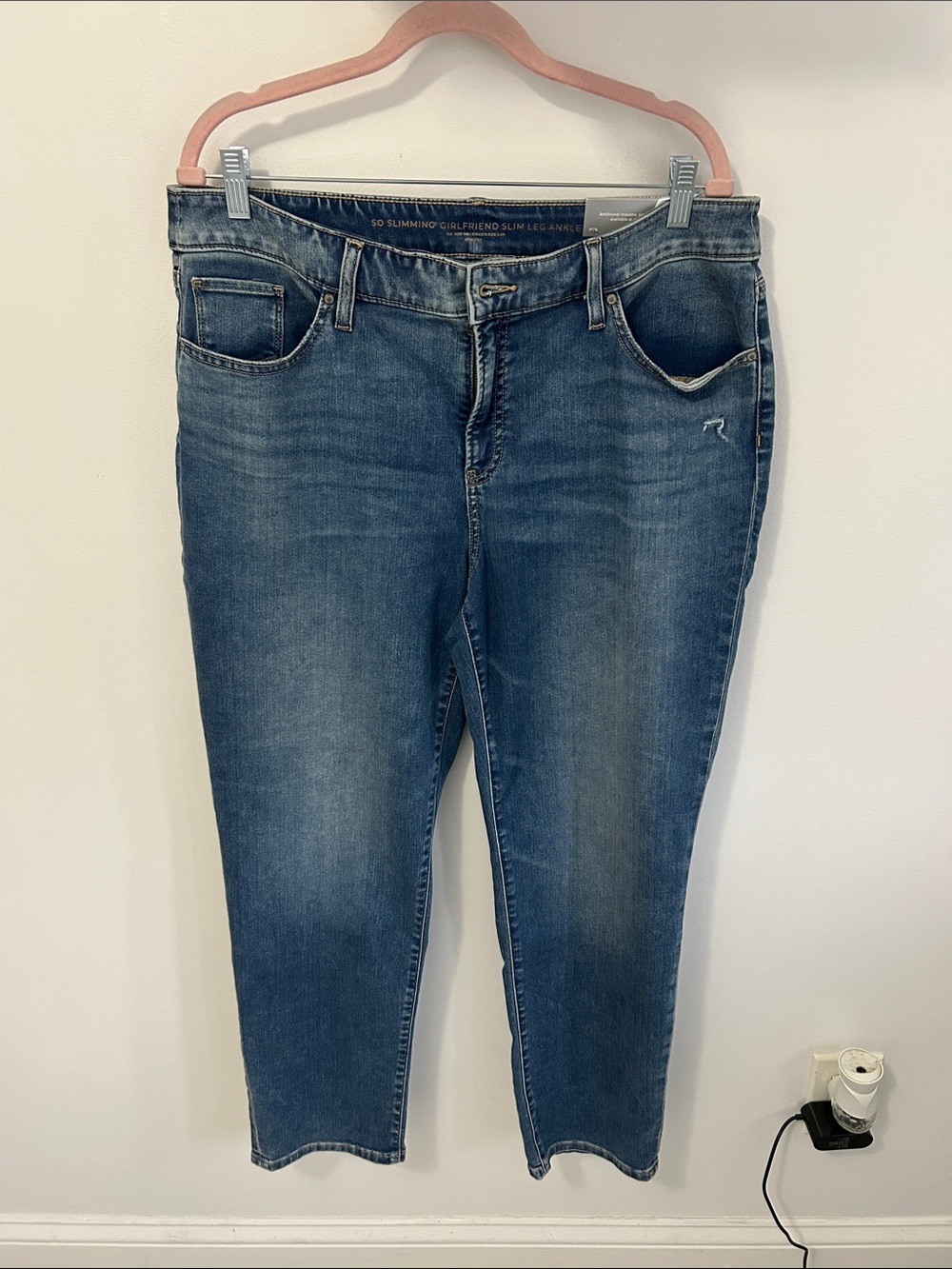 Chicos’s So Slimming Super Soft Girlfriend Ankle Jeans